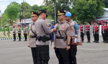 Kapolres-Sumba-Timur-Pimpin-Sertijab,-Kompol-Angga-Maulana-Resmi-Menjabat-Wakapolres