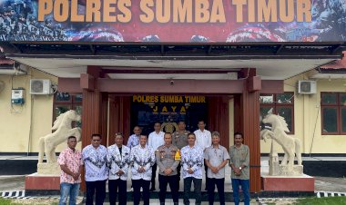 Polres-Sumba-Timur-Terima-Audiensi-PGRI,-Bahas-MoU-Perlindungan-Guru