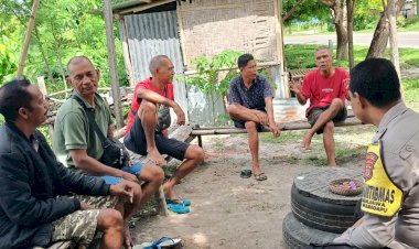 Bhabinkamtibmas-Kambajawa-Intensif-Sambang-Warga,-Kapolres-Sumba-Timur-Tekankan-Pentingnya-Jaga-Kamtibmas