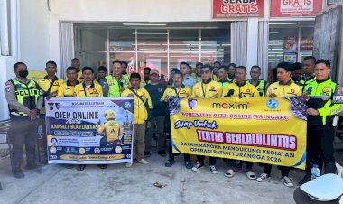 Satlantas-Polres-Sumba-Timur,-Jasa-Raharja-dan-Ojol-Deklarasikan-Pelopor-Keselamatan-Berlalu-Lintas