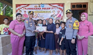 Hari-Bhayangkara-ke-80,-Polres-Sumba-Timur-Kunjungi-Purnawirawan,-Warakawuri-dan-Panti-Asuhan