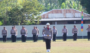 Iptu-Antonius-Umbu-H.-Njurumana-Pimpin-Upacara-Hari-Bhayangkara-ke-80,-Wujud-Kepercayaan-atas-Dedikasi-Pengabdian