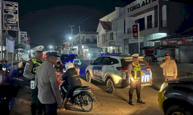 Jaga-Kamtibmas,-Polres-Sumba-Timur-Gelar-Patroli-di-Sejumlah-Wilayah-Kota-Waingapu