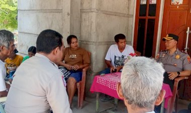Polisi-Bersama-Masyarakat,-Wakapolres-Sumba-Timur-Sambang-Warga-KM-8-Kambajawa