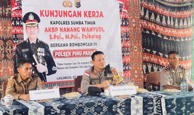 Kapolres-Sumba-Timur-Kunjungi-Dua-Polsek-di-Wilayah-Selatan,-Tekankan-Profesionalisme-dan-Pelayanan-Humanis