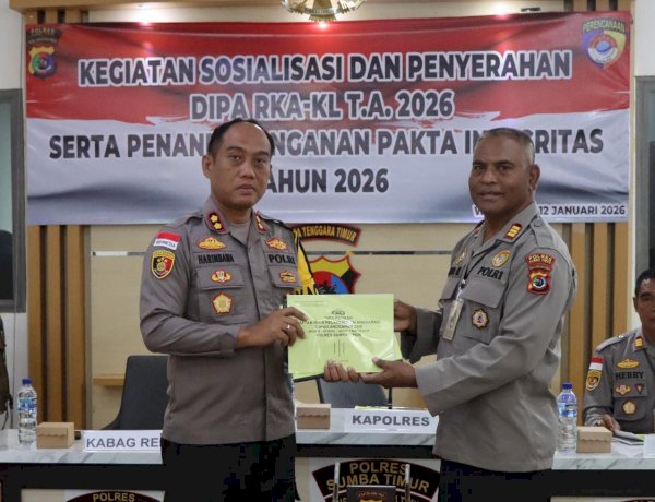 Penandatanganan Pakta Integritas Warnai Penyerahan DIPA Polres Sumba Timur TA 2026