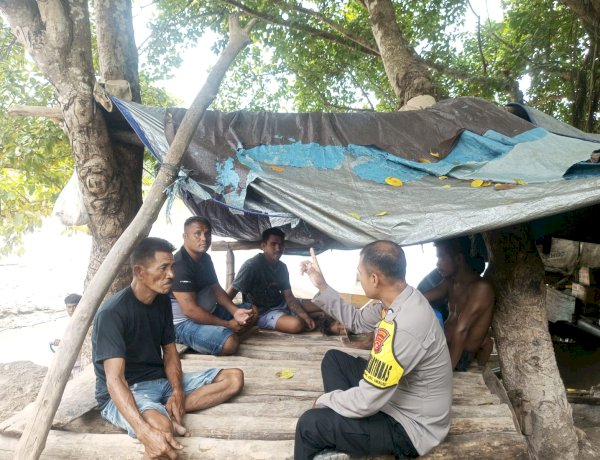 Patroli Kamtibmas, Bhabinkamtibmas Ingatkan Bahaya Hoaks dan TPPO