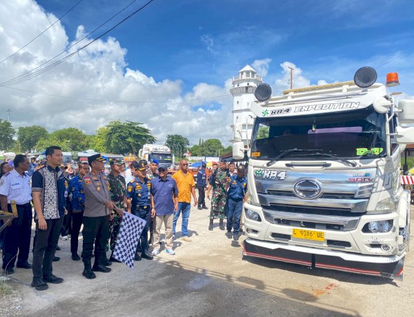 Kapolres Sumba Timur Hadiri Launching STID dan SIMON TKBM di Pelabuhan Waingapu