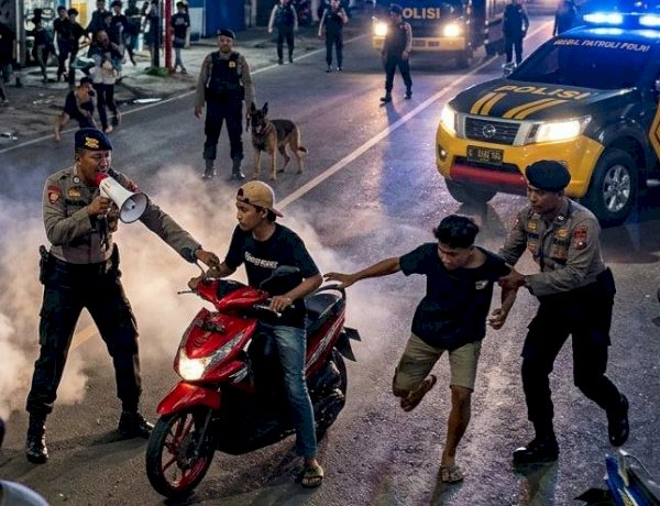 Respon Cepat Aduan 110, Piket Samapta Polres Sumba Timur Bubarkan Balap Liar di Waingapu