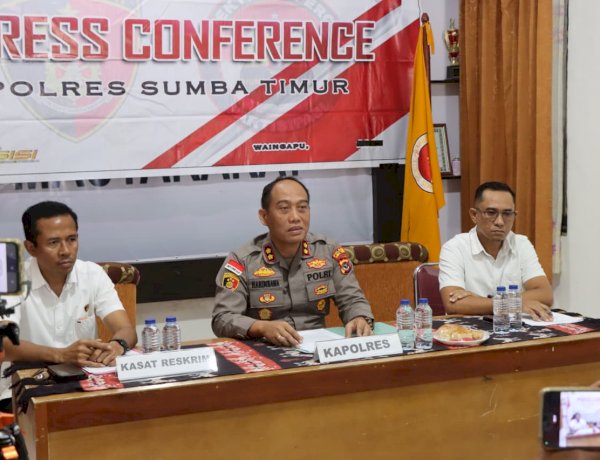 Konferensi Pers: Polres Sumba Timur Ungkap Kasus PETI di Sungai Laku Lalandak