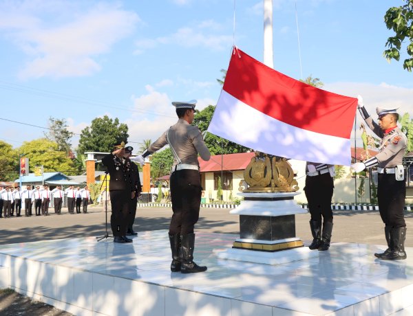 Peringati Hari Lahir Pancasila 2026, Wakapolres Sumba Timur Ajak Personel Jadikan Pancasila Kompas Moral dalam Bertugas