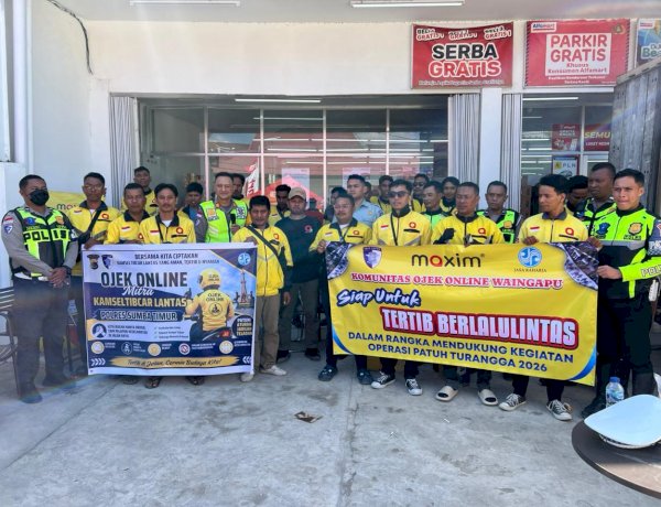Satlantas Polres Sumba Timur, Jasa Raharja dan Ojol Deklarasikan Pelopor Keselamatan Berlalu Lintas
