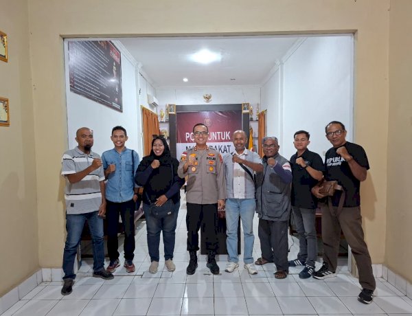 Perkuat Kemitraan dengan Media, Kapolres Sumba Timur Gelar Silaturahmi Bersama Insan Pers