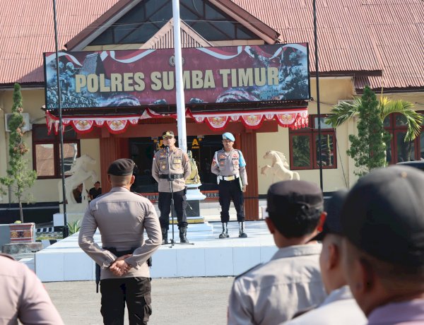 Polres Sumba Timur Gelar Apel Siaga, Kapolres Tekankan Deteksi Dini dan Sinergi Jaga Kamtibmas