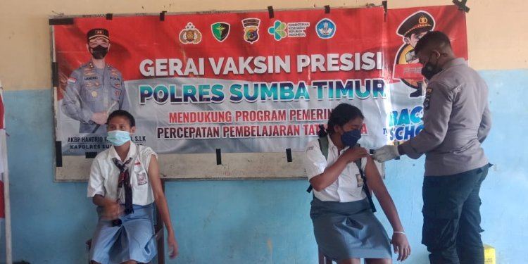 Vaksin Go To School Polres Sumba Timur, SMAN 1 Haharu Dapat 450 Dosis Vaksin