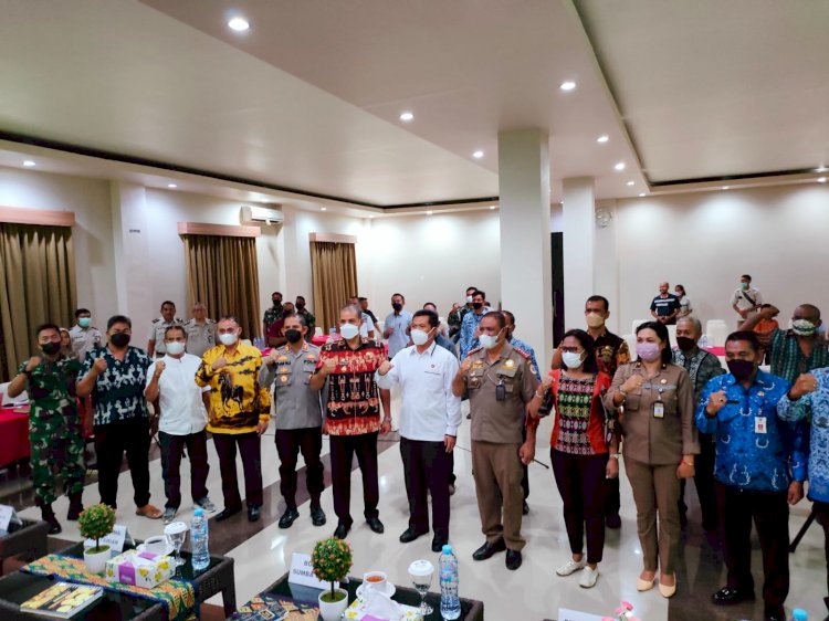 Kapolres Sumba Timur menghadiri acara Sosialisasi Perkarantinaan Balai Karantina Hewan