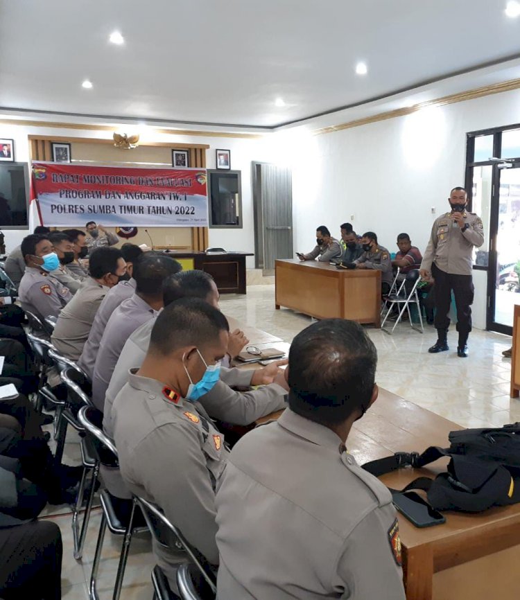 Polres Sumba Timur Lakukan Rapat Monev Program Dan Anggaran Triwulan I T. A. 2022