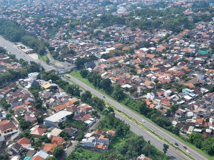 Pantau Lewat Heli, Polri Sebut Arus Mudik Cikampek-Kalikangkung Normal