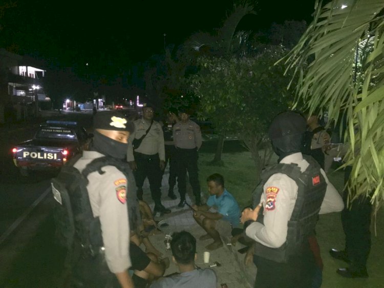 Patroli Dialogis, Personil Samapta Polres Sumba Timur Cegah Gangguan Kamtibmas