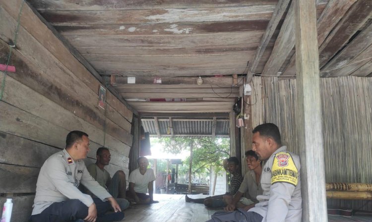 Turun Ke Dusun, Kapolsek Pahunga Lodu Gelar Jumat Curhat Bersama Warga