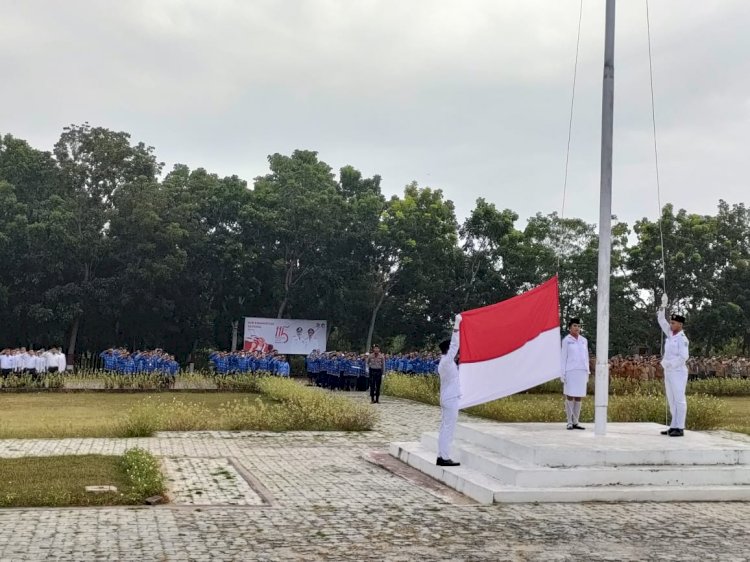 Upacara Hari Kebangkitan Nasional Ke 115 Dilaksanakan Di Halaman Kantor Bupati Sumba Timur