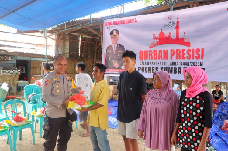 Qurban Presisi, Polres Sumba Timur Bagi Paket Siap Olah