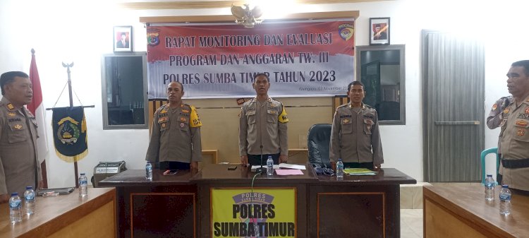 Polres Sumba Timur Lakukan Rapat Monev Anggaran Tahun 2023 Dan Rencana Kerja Tahun 2024.