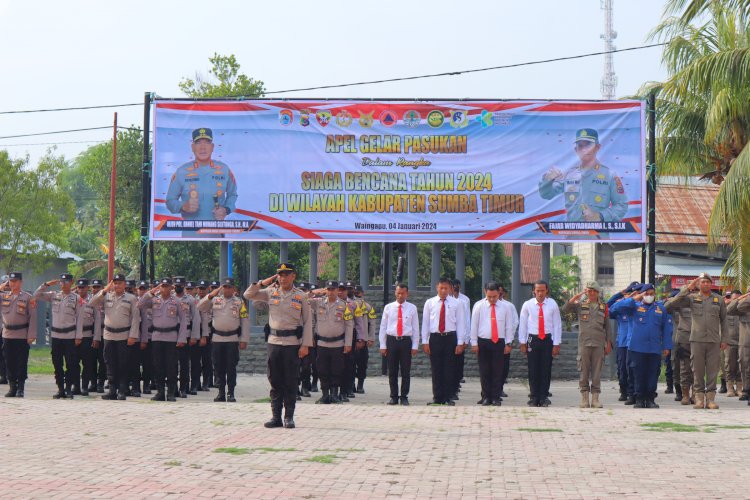 Siaga Hadapi Bencana, Sekda Sumba Timur Pimpin Apel Kesiapsiagaan Di Lapangan Apel Mako Polres Sumba Timur