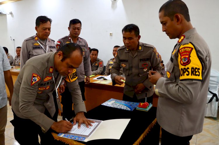 Polres Sumba Timur Laksanakan Sosialisasi (DIPA) RKA-K/L dan Pendatanganan Pakta Integritas