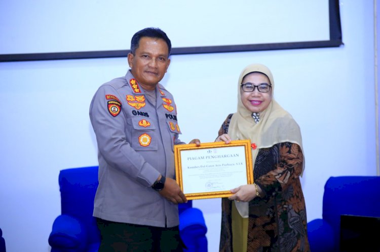 Seminar Nasional Menuju Indonesia Canine Bahas Kolaborasi Antarlembaga Dalam Pelacakan Barang Ilegal di Bandara