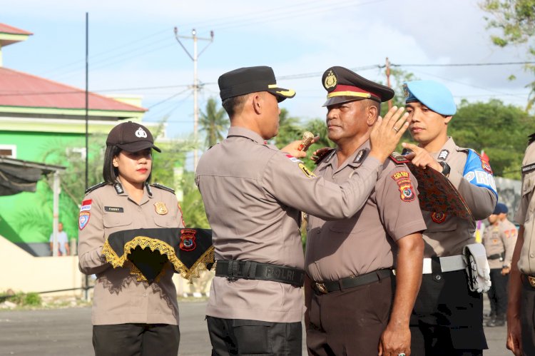 Pimpin Upacara Kenaikan Pangkat, AKBP Dr. Gede Harimbawa: Kenaikan Pangkat Adalah Amanah dan Tanggung Jawab