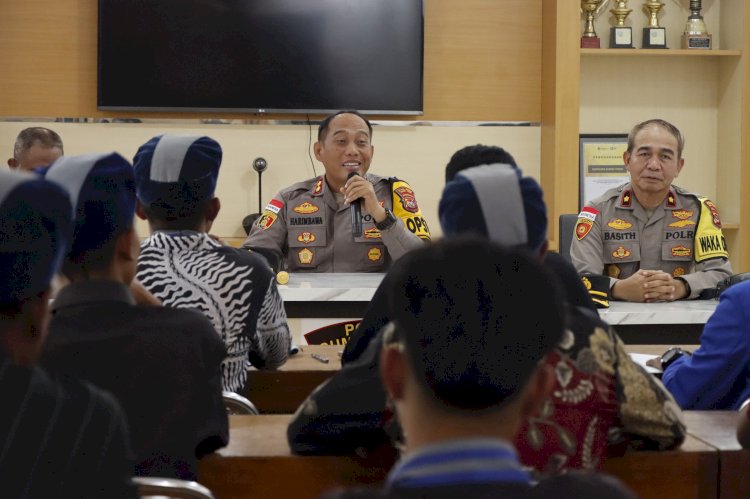 Kapolres Sumba Timur Terima Audiensi GMKI dan GAMKI, Bahas Isu Nasional dan Daerah