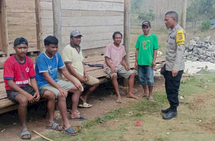 Bhabinkamtibmas Desa Lailara Perkuat Sinergi Lewat Patroli dan Sambang