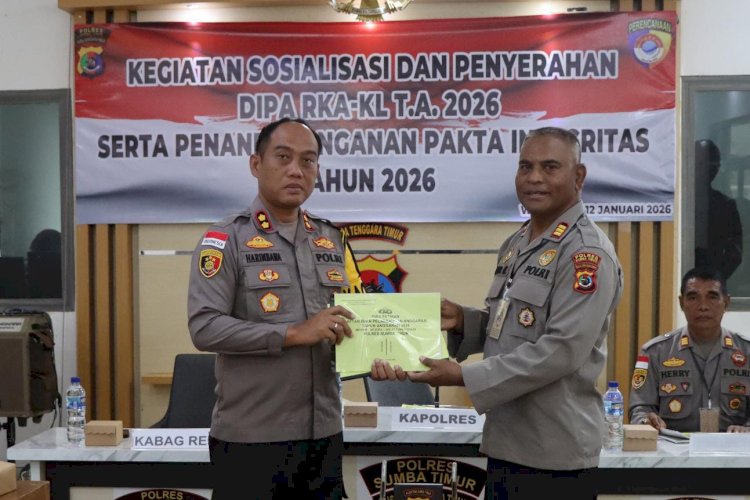 Penandatanganan Pakta Integritas Warnai Penyerahan DIPA Polres Sumba Timur TA 2026