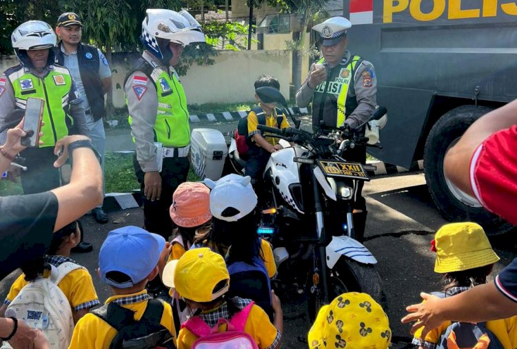 Polres Sumba Timur Terima Kunjungan Edukatif Siswa Prescol Charis Sumba