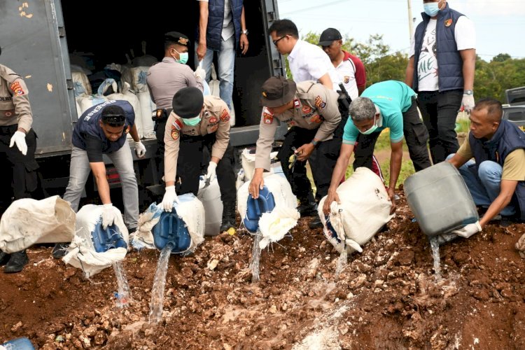 Merawat Harmoni Bumi Flobamora, Polda NTT Pulihkan Ketertiban Sosial Melalui Penertiban Minuman Beralkohol Ilegal