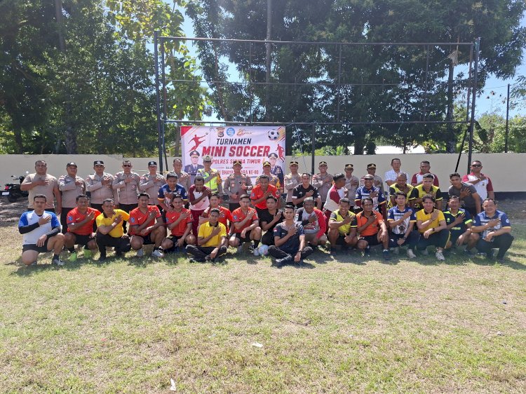 Kapolres Sumba Timur Buka Turnamen Mini Soccer Kapolres Cup Sambut Hari Bhayangkara ke-80