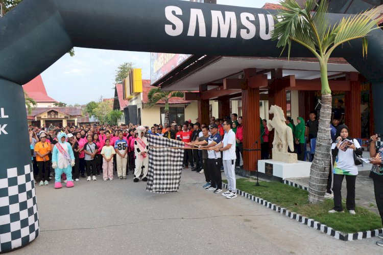Polres Sumba Timur Perkuat Sinergitas Melalui Olahraga Bersama Peringati Hari Bhayangkara ke-80