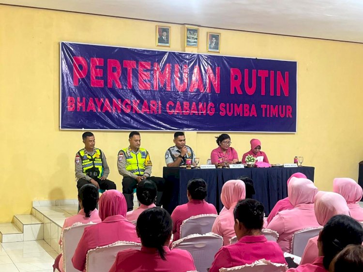 Jasa Raharja dan Satlantas Polres Sumba Timur Edukasi Bhayangkari tentang Keselamatan Berlalu Lintas dan Klaim Santunan