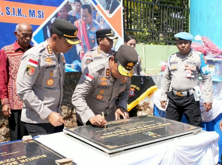 Kapolda NTT Resmikan 8 Titik Sumur Bor di Kota Kupang, Wujud Kepedulian Polri terhadap Kebutuhan Air Bersih Masyarakat