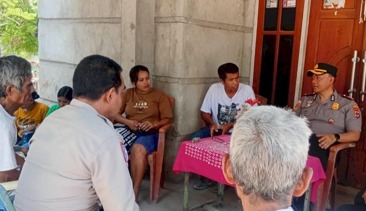 Polisi Bersama Masyarakat, Wakapolres Sumba Timur Sambang Warga KM 8 Kambajawa