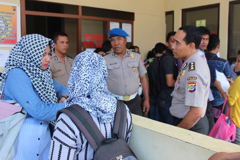 Kabid Propam Polda NTT Laksanakan Pemeriksaan Dan Pengawasan Di Polres Sumba Timur