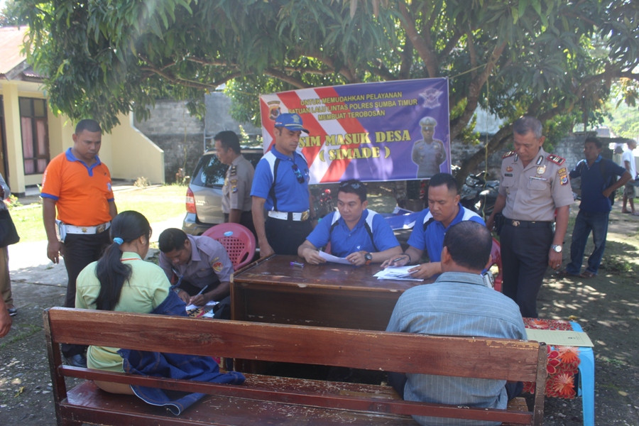 Satlantas Polres Sumba Timur Laksanakan Program