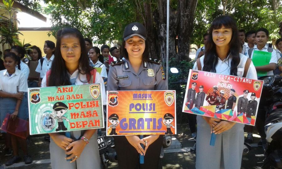 Sosialisasi Penerimaan Polri, Polres Sumba Timur Sambangi  SMK Negeri 1