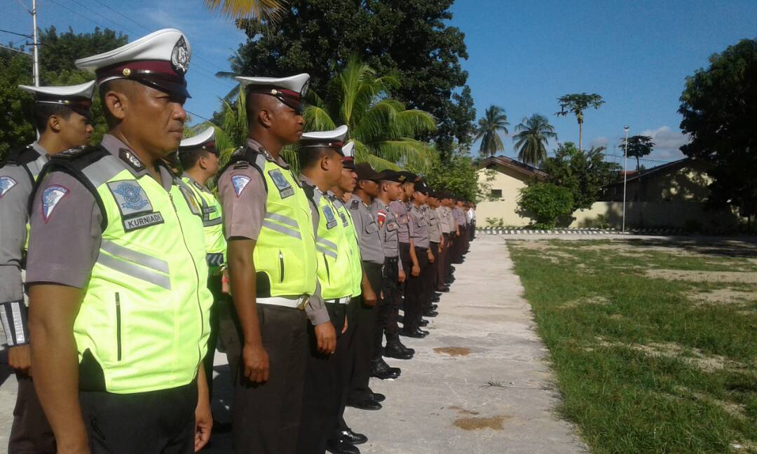 Peringati Mayday, Polres Sumba Timur gelar apel siaga 1