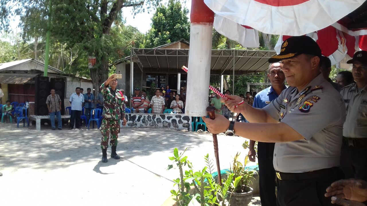 Resmikan Pos Kamling di kecamatan Umalulu, AKBP Victor M. T. Silalahi, SH. MH : tanpa ada kerjasama yang baik dengan masyarakat dalam menciptakan keamanan Polisi tidak bisa berbuat banyak