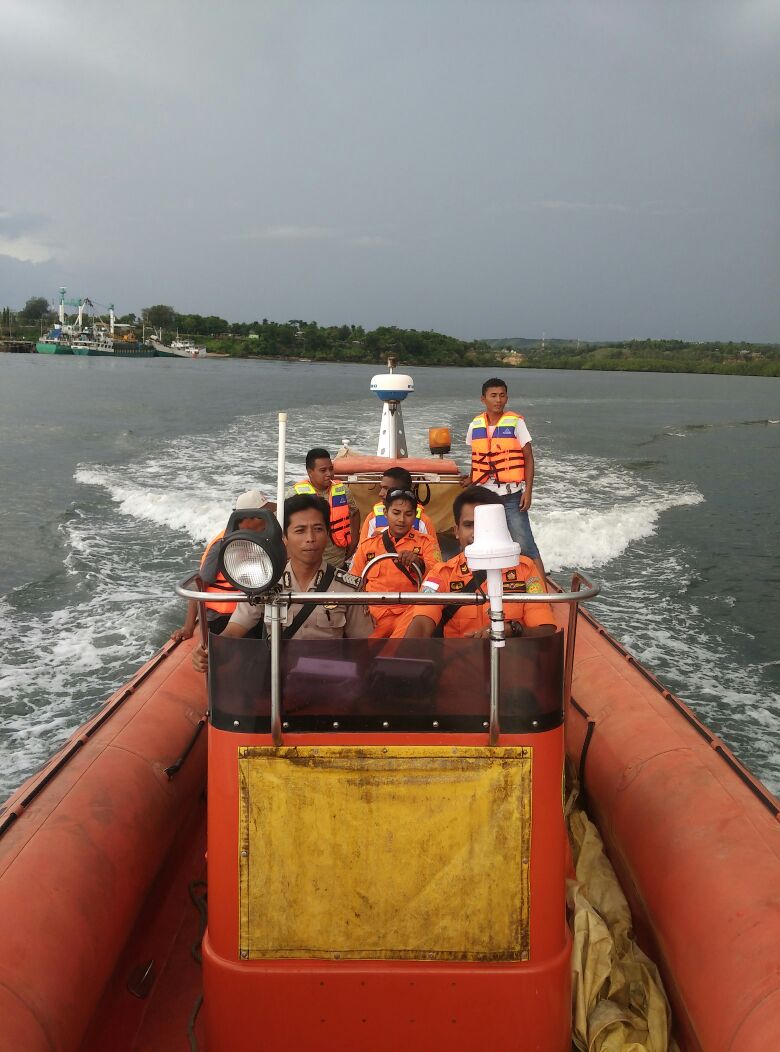 Pos KP3 Laut Gandeng SAR Waingapu, Laksanakan Patroli Laut