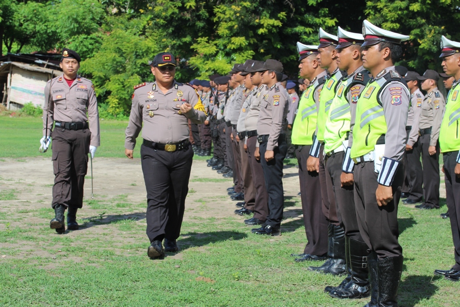 Polres Sumba Timur Tandai Pelaksaan Operasi Lilin Turangga 2017 Dengan Apel Gelar Pasukan