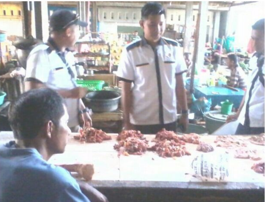 Sidak di Pasar Inpres Kambajawa, Tim Satgas Pangan Polres Sumba Timur pantau harga pangan