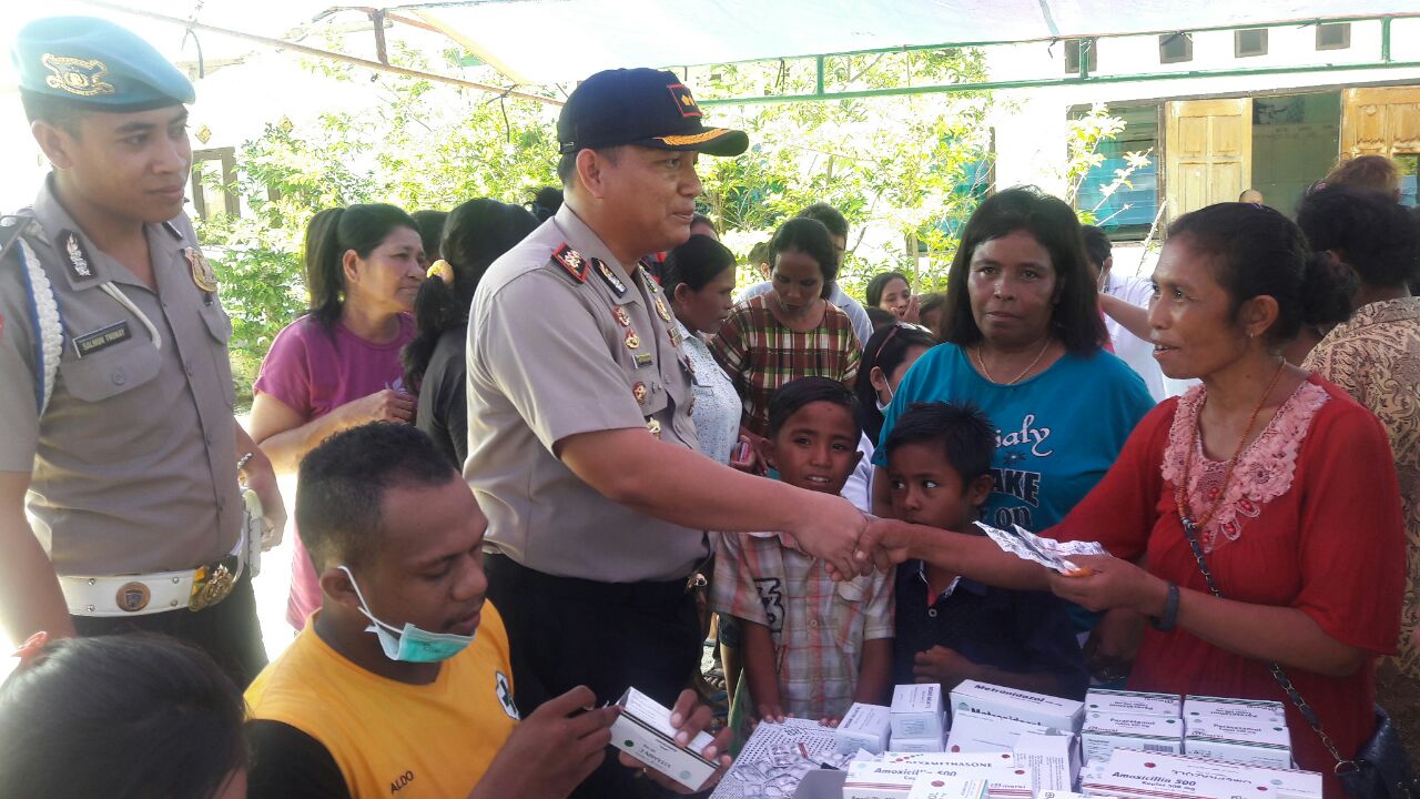 Gandeng PT. SAS, Polres Sumba Timur Gelar Pasar Murah dan Pengobatan Gratis